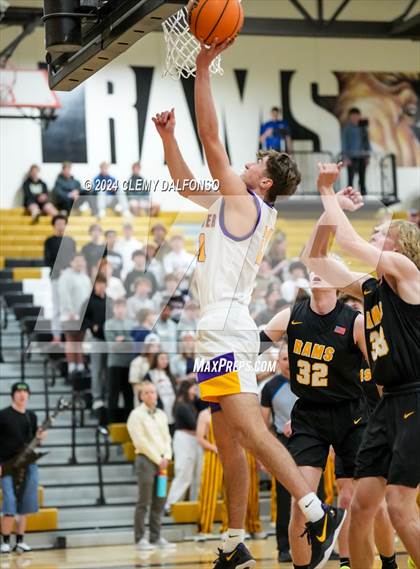 Thumbnail 1 in Green Mountain vs Boulder (Paul Davis Classic) photogallery.
