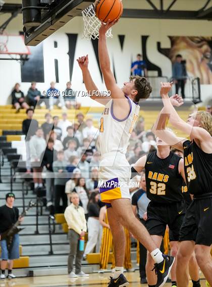 Thumbnail 3 in Green Mountain vs Boulder (Paul Davis Classic) photogallery.