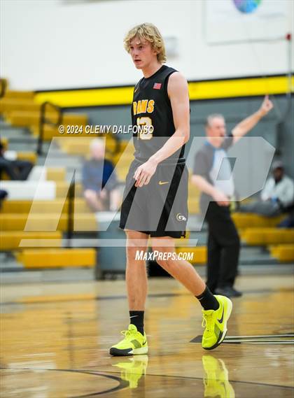 Thumbnail 1 in Green Mountain vs Boulder (Paul Davis Classic) photogallery.