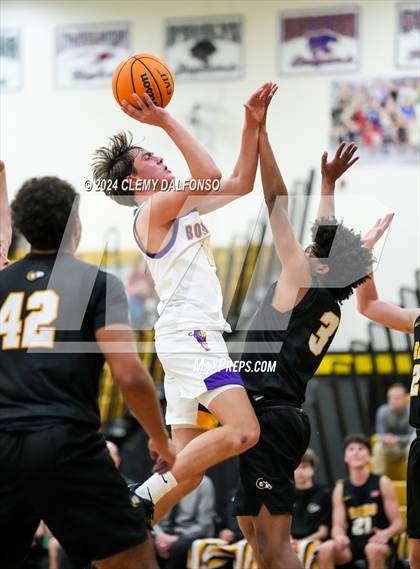 Thumbnail 2 in Green Mountain vs Boulder (Paul Davis Classic) photogallery.