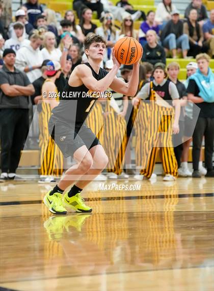 Thumbnail 2 in Green Mountain vs Boulder (Paul Davis Classic) photogallery.