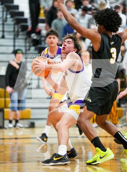 Thumbnail 2 in Green Mountain vs Boulder (Paul Davis Classic) photogallery.