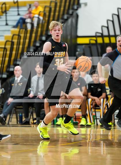 Thumbnail 2 in Green Mountain vs Boulder (Paul Davis Classic) photogallery.