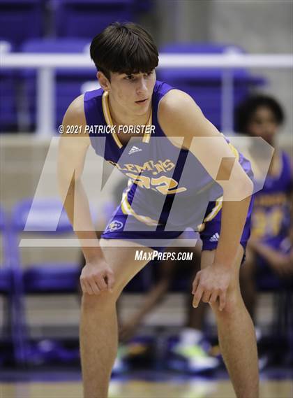 Thumbnail 1 in Clemens @ Brandeis photogallery.