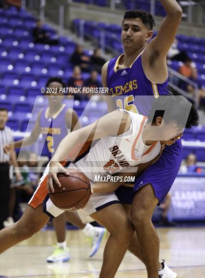 Thumbnail 1 in Clemens @ Brandeis photogallery.