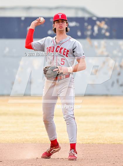 Thumbnail 3 in Truckee vs. Lassen (Yerington Tournament) photogallery.