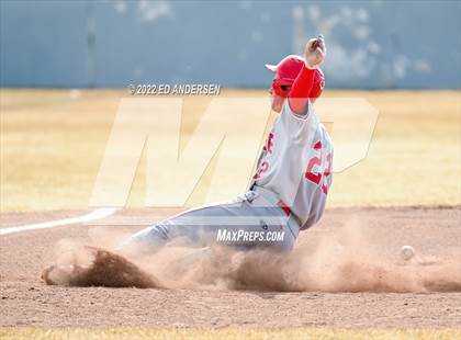 Thumbnail 2 in Truckee vs. Lassen (Yerington Tournament) photogallery.