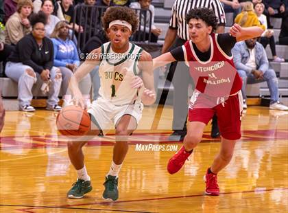 Thumbnail 2 in Hitchcock vs. East Chambers (UIL 3A DI Area Playoff) photogallery.