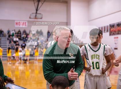 Thumbnail 1 in Hitchcock vs. East Chambers (UIL 3A DI Area Playoff) photogallery.