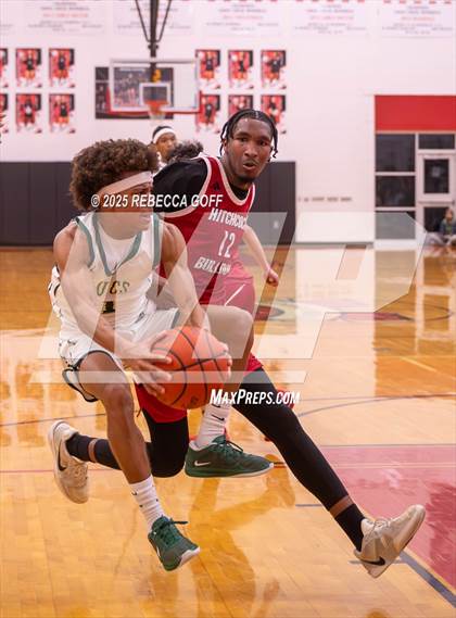 Thumbnail 3 in Hitchcock vs. East Chambers (UIL 3A DI Area Playoff) photogallery.