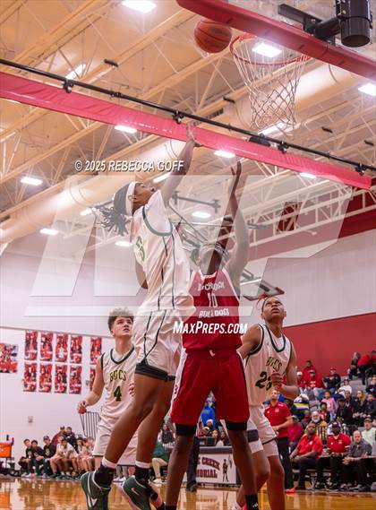 Thumbnail 1 in Hitchcock vs. East Chambers (UIL 3A DI Area Playoff) photogallery.