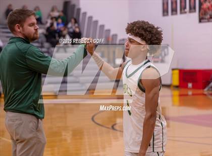 Thumbnail 1 in Hitchcock vs. East Chambers (UIL 3A DI Area Playoff) photogallery.