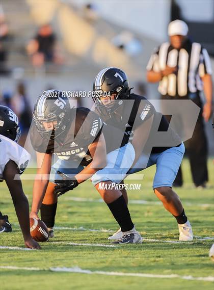 Thumbnail 1 in El Diamante @ Clovis North photogallery.