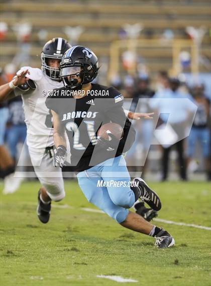 Thumbnail 3 in El Diamante @ Clovis North photogallery.