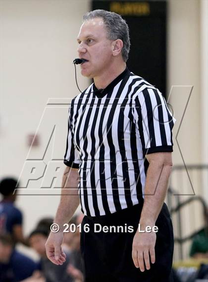 Thumbnail 1 in St. Joseph Notre Dame vs. Stuart Hall (CIF NorCal Regional D5 Final) photogallery.