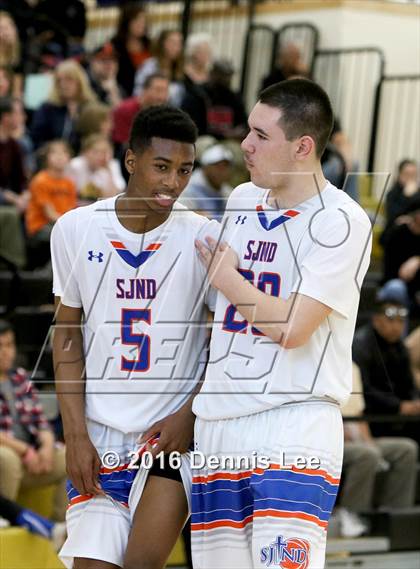 Thumbnail 3 in St. Joseph Notre Dame vs. Stuart Hall (CIF NorCal Regional D5 Final) photogallery.