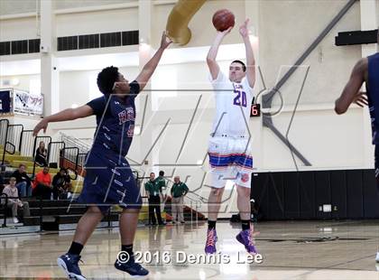Thumbnail 3 in St. Joseph Notre Dame vs. Stuart Hall (CIF NorCal Regional D5 Final) photogallery.