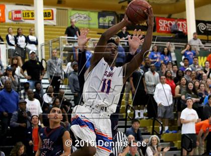 Thumbnail 3 in St. Joseph Notre Dame vs. Stuart Hall (CIF NorCal Regional D5 Final) photogallery.