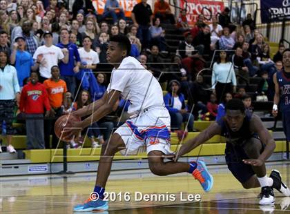 Thumbnail 2 in St. Joseph Notre Dame vs. Stuart Hall (CIF NorCal Regional D5 Final) photogallery.