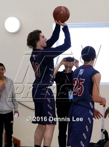 Thumbnail 2 in St. Joseph Notre Dame vs. Stuart Hall (CIF NorCal Regional D5 Final) photogallery.
