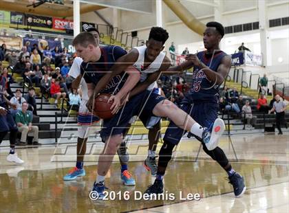 Thumbnail 2 in St. Joseph Notre Dame vs. Stuart Hall (CIF NorCal Regional D5 Final) photogallery.
