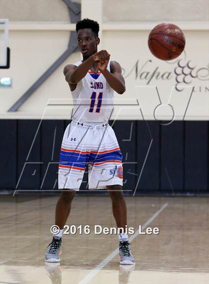 Thumbnail 2 in St. Joseph Notre Dame vs. Stuart Hall (CIF NorCal Regional D5 Final) photogallery.