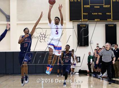 Thumbnail 2 in St. Joseph Notre Dame vs. Stuart Hall (CIF NorCal Regional D5 Final) photogallery.