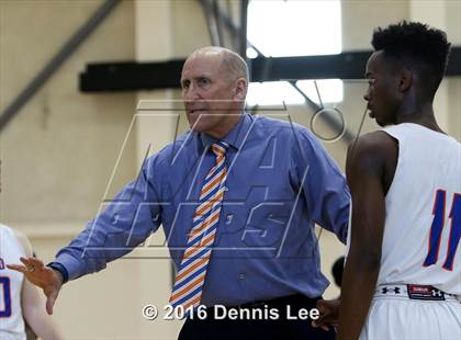 Thumbnail 3 in St. Joseph Notre Dame vs. Stuart Hall (CIF NorCal Regional D5 Final) photogallery.