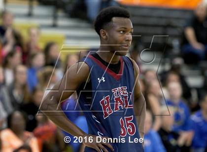 Thumbnail 2 in St. Joseph Notre Dame vs. Stuart Hall (CIF NorCal Regional D5 Final) photogallery.