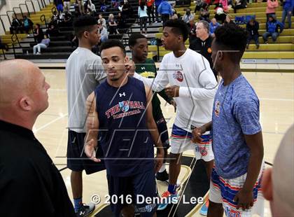 Thumbnail 2 in St. Joseph Notre Dame vs. Stuart Hall (CIF NorCal Regional D5 Final) photogallery.