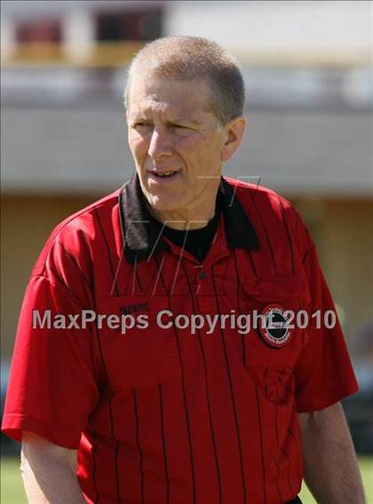 Thumbnail 1 in Gallatin vs West (Bearden Invitiational) photogallery.