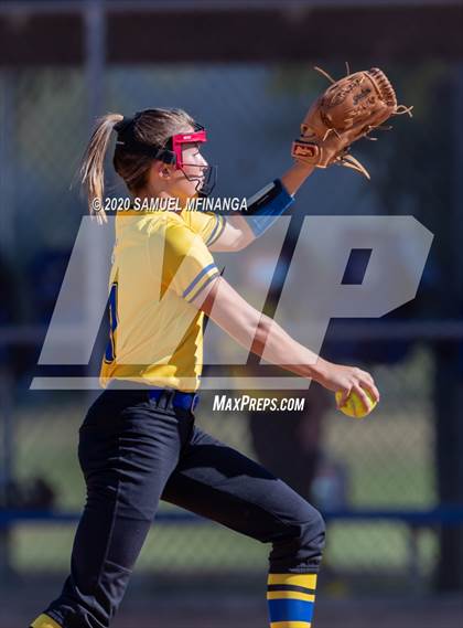 Thumbnail 2 in North Platte vs. Columbus photogallery.