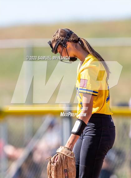 Thumbnail 1 in North Platte vs. Columbus photogallery.