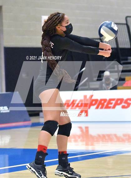 Thumbnail 3 in Skyline @ Santa Clarita Christian (CIF State D5 Final) photogallery.