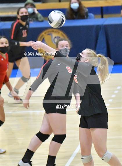 Thumbnail 2 in Skyline @ Santa Clarita Christian (CIF State D5 Final) photogallery.