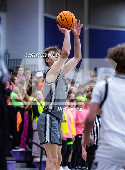 Thumbnail 3 in Highland @ Riverton photogallery.