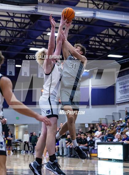 Thumbnail 3 in Highland @ Riverton photogallery.