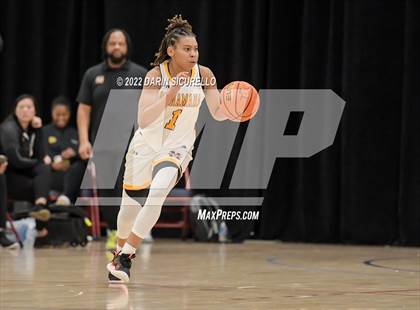 Thumbnail 1 in Bishop McNamara vs. Beaverton (NIKE Tournament of Champions) photogallery.
