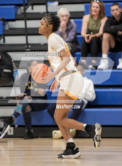 Thumbnail 2 in Bishop McNamara vs. Beaverton (NIKE Tournament of Champions) photogallery.