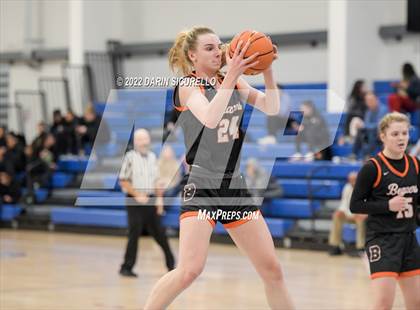 Thumbnail 1 in Bishop McNamara vs. Beaverton (NIKE Tournament of Champions) photogallery.