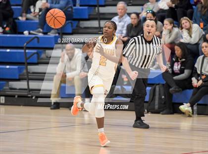 Thumbnail 3 in Bishop McNamara vs. Beaverton (NIKE Tournament of Champions) photogallery.