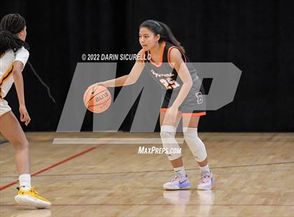 Thumbnail 3 in Bishop McNamara vs. Beaverton (NIKE Tournament of Champions) photogallery.