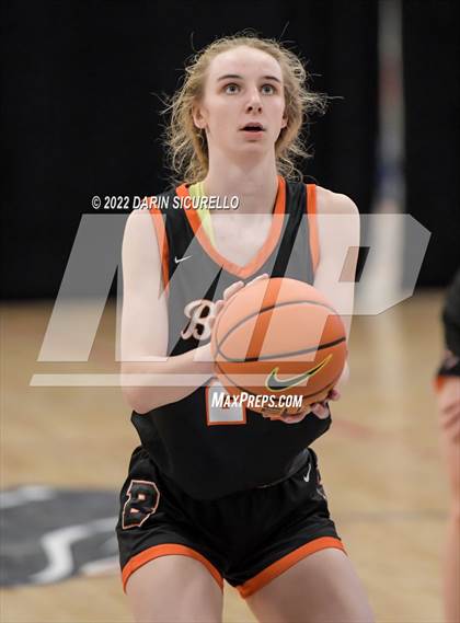 Thumbnail 2 in Bishop McNamara vs. Beaverton (NIKE Tournament of Champions) photogallery.