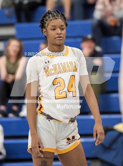Thumbnail 3 in Bishop McNamara vs. Beaverton (NIKE Tournament of Champions) photogallery.
