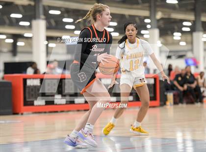 Thumbnail 2 in Bishop McNamara vs. Beaverton (NIKE Tournament of Champions) photogallery.