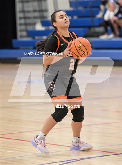 Thumbnail 2 in Bishop McNamara vs. Beaverton (NIKE Tournament of Champions) photogallery.