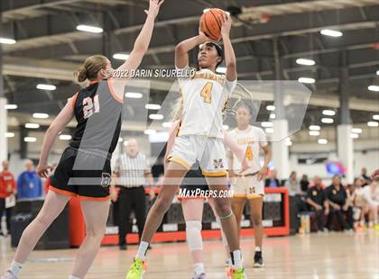 Thumbnail 1 in Bishop McNamara vs. Beaverton (NIKE Tournament of Champions) photogallery.