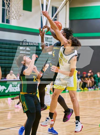 Thumbnail 3 in Wisdom vs. Sharpstown (Houston ISD Tournament) photogallery.