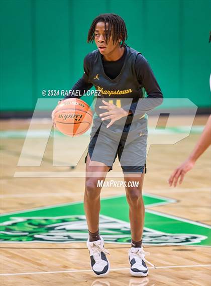 Thumbnail 1 in Wisdom vs. Sharpstown (Houston ISD Tournament) photogallery.