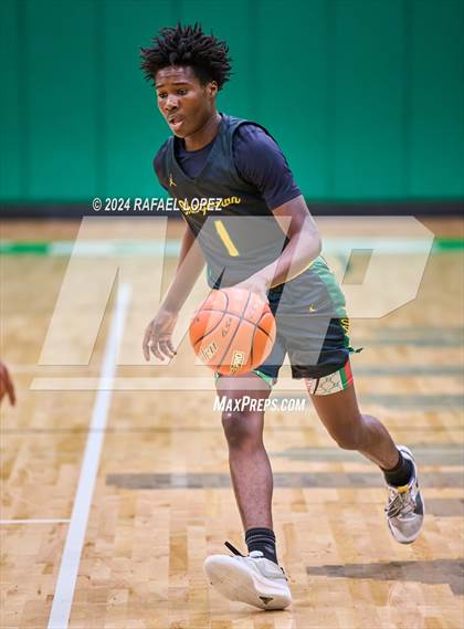 Thumbnail 3 in Wisdom vs. Sharpstown (Houston ISD Tournament) photogallery.